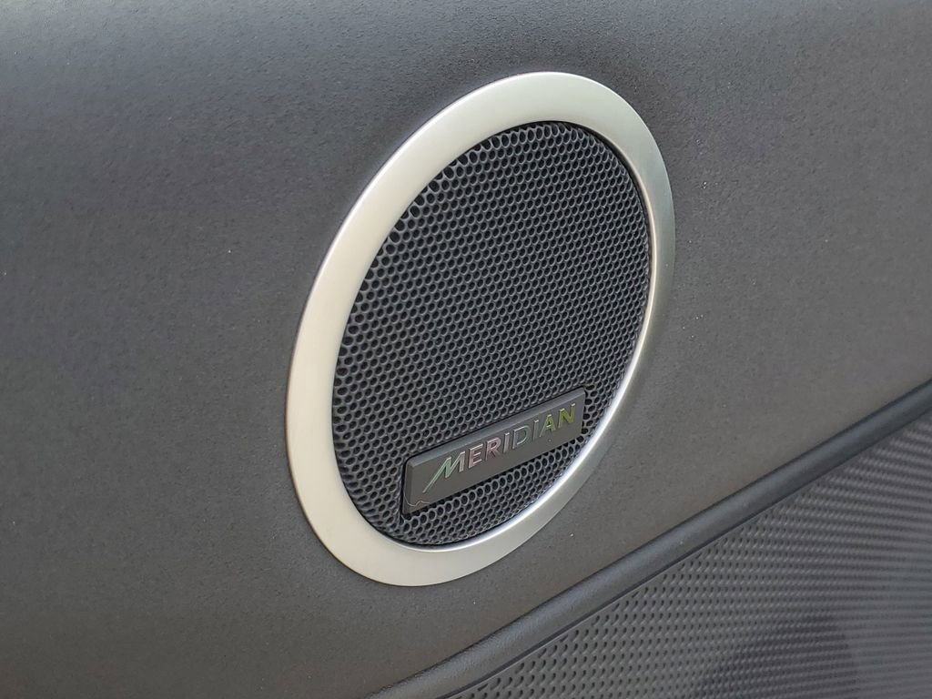 New 2026 Land Rover Discovery S image 12