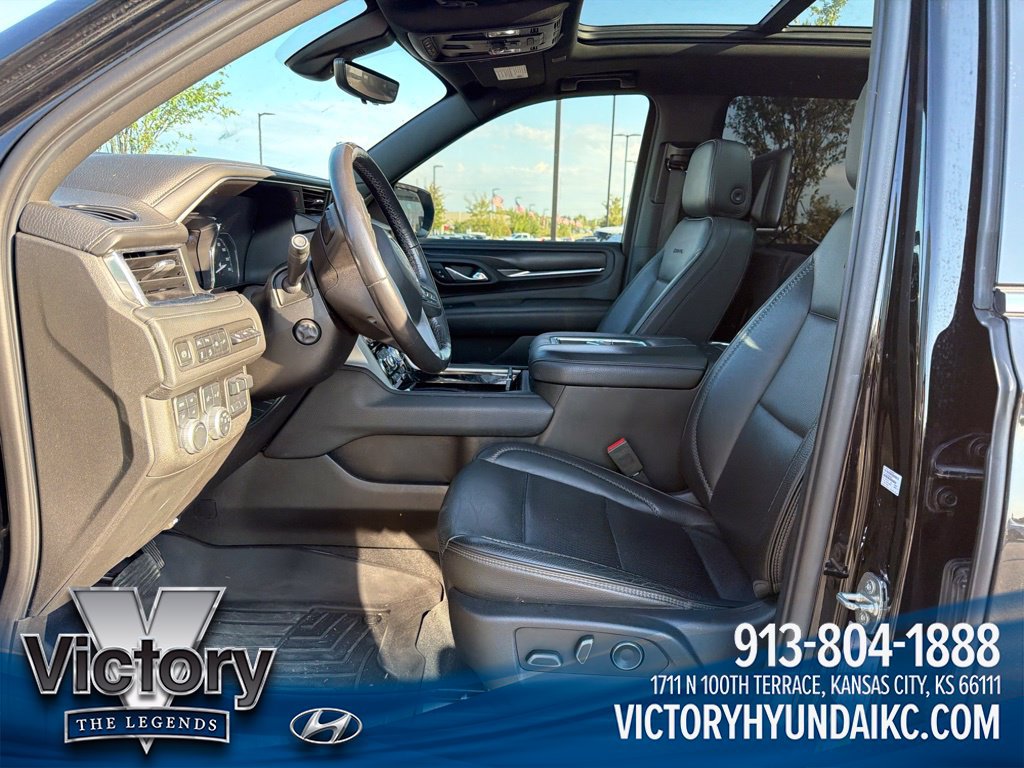 Used 2021 GMC Yukon Denali w/ Denali Premium Package AWD/4WD image 10