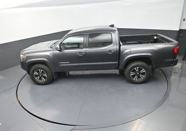 Used 2019 Toyota Tacoma TRD Sport image 28