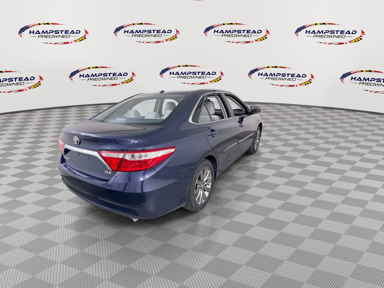 Used 2017 Toyota Camry XLE w/ Moonroof Package FWD image 8