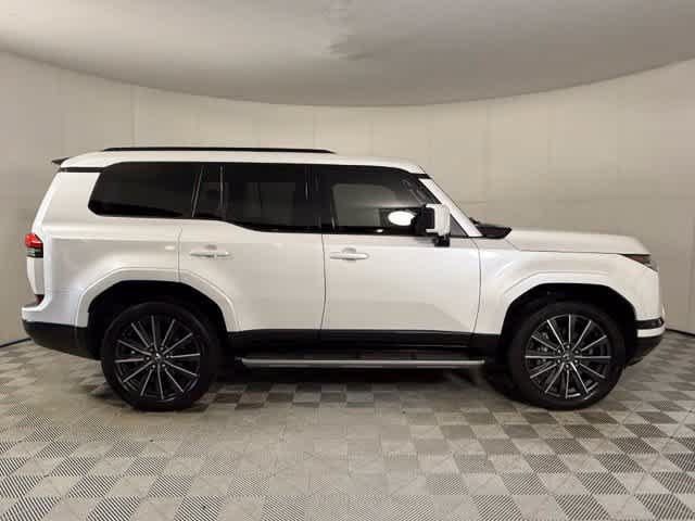Used 2024 Lexus GX 550 w/ Accessory Package (Z1) AWD/4WD image 9