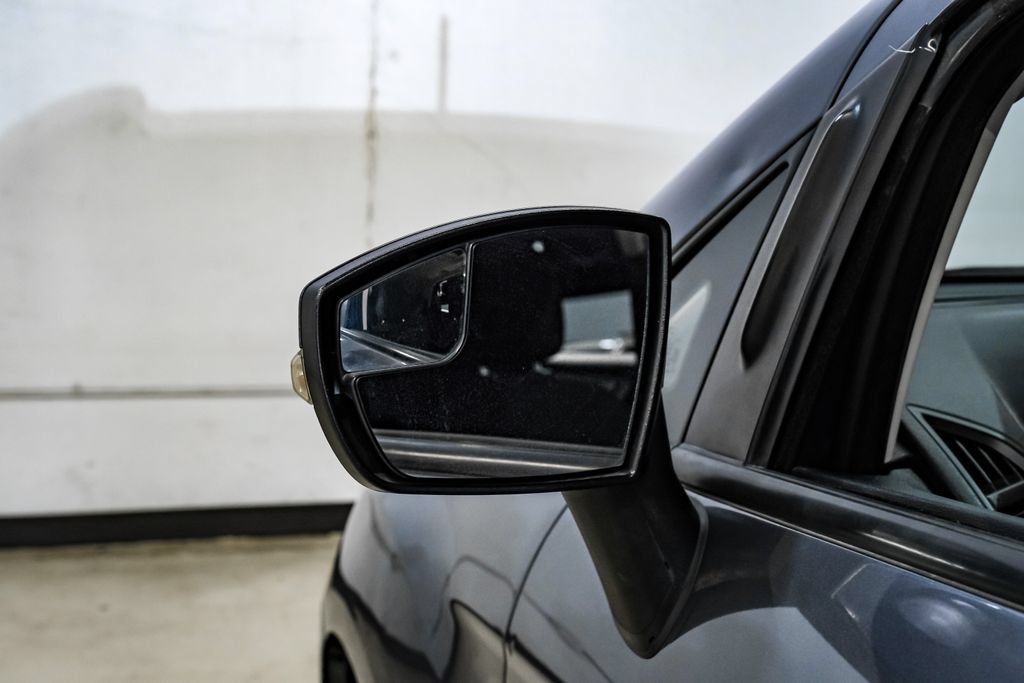 Used 2019 Ford EcoSport SE FWD image 40