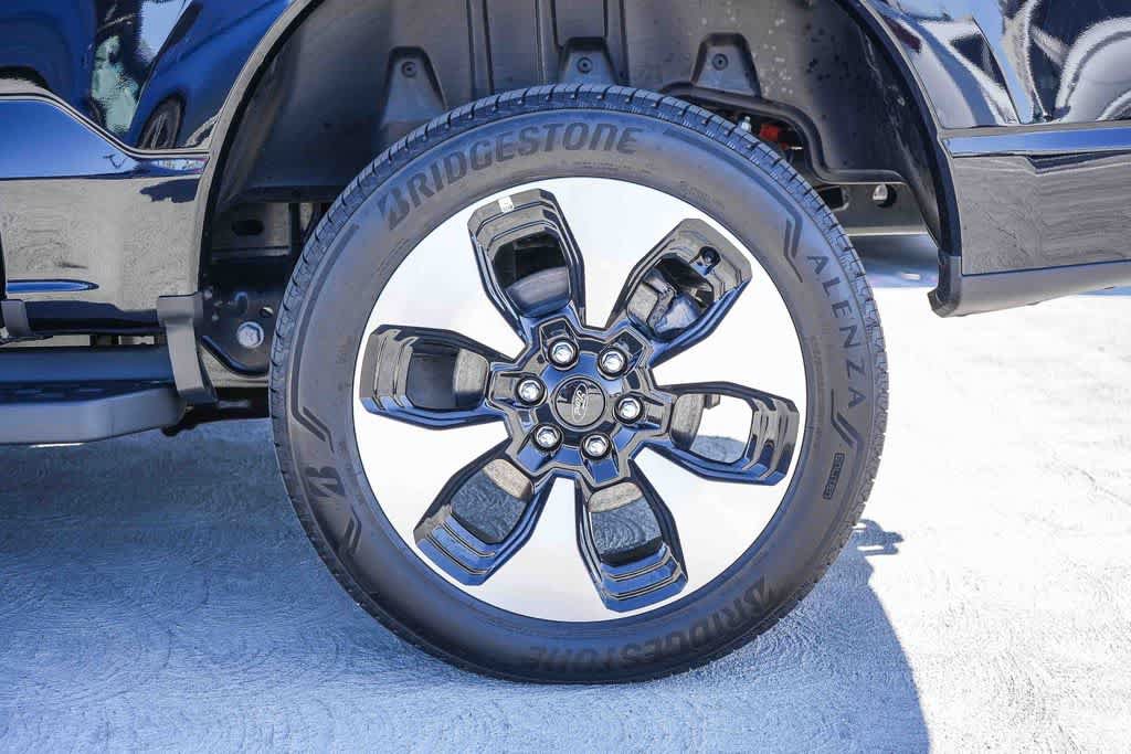 Used 2025 Ford F150 Lightning Platinum AWD/4WD image 10
