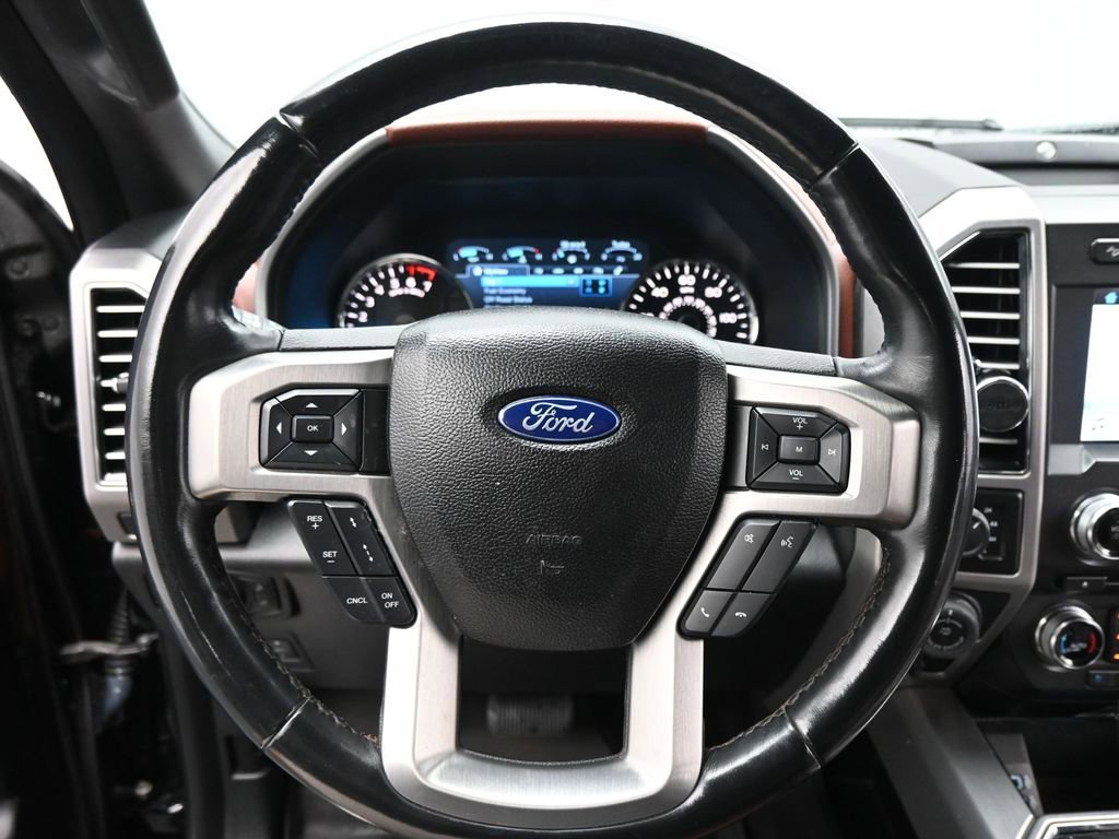 Certified 2018 Ford F150 Platinum w/ Equipment Group 701A Luxury image 13