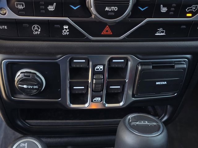 Used 2025 Jeep Gladiator Sport AWD/4WD image 22