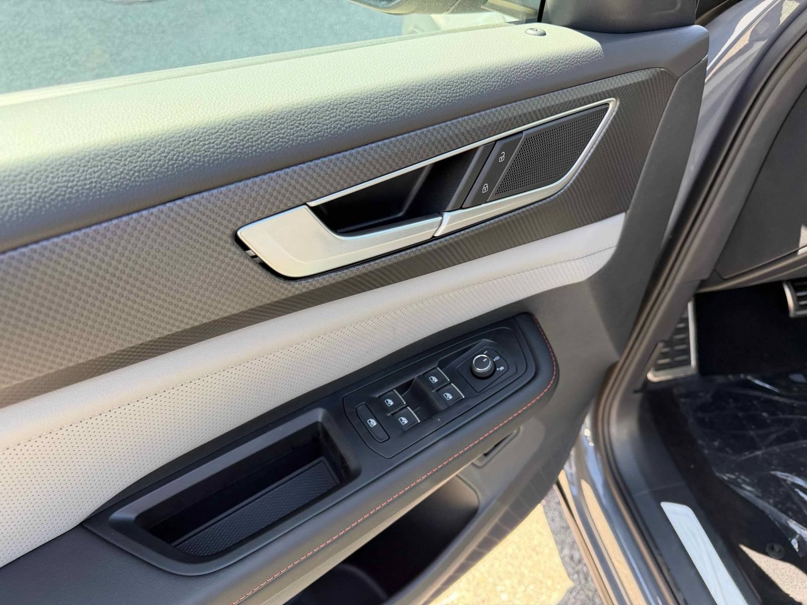 New 2026 Volkswagen Atlas Peak Edition AWD/4WD image 16