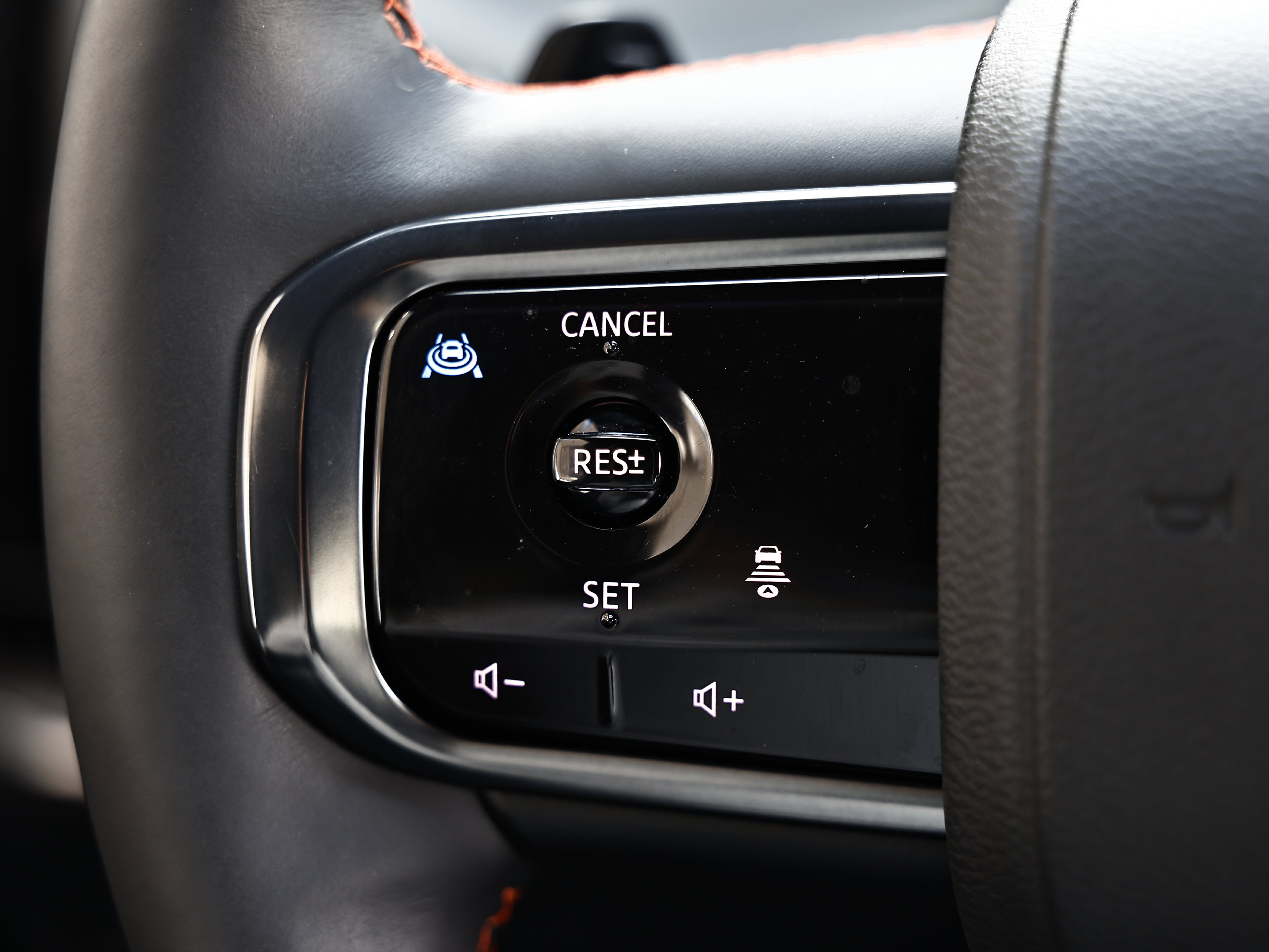 Used 2025 Nissan Armada PRO-4X AWD/4WD image 33