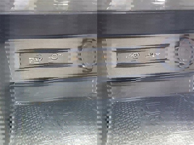 Certified 2022 Volkswagen Tiguan SE image 27