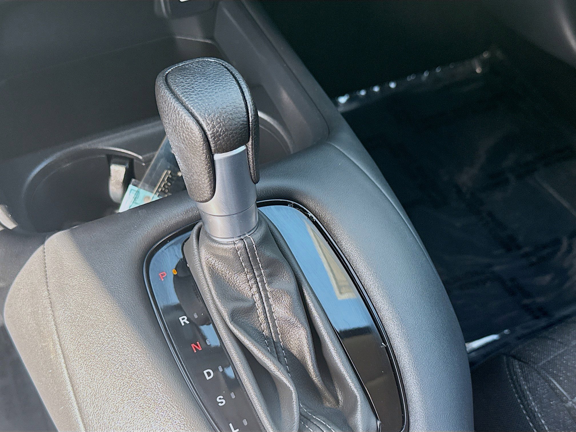 Certified 2025 Honda HR-V LX image 15