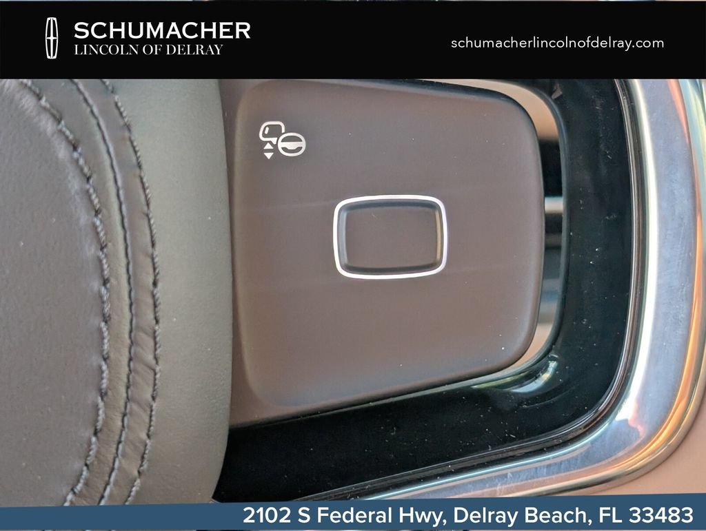 New 2026 Lincoln Navigator L Black Label AWD/4WD image 19