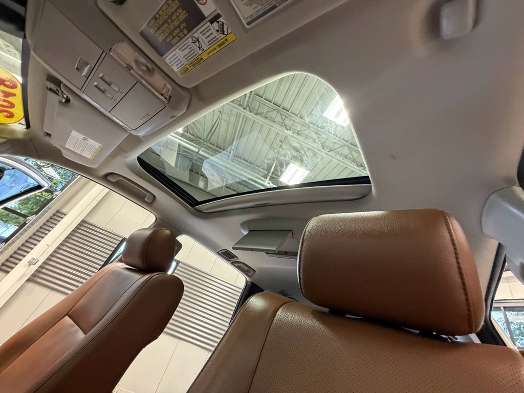 Used 2018 Toyota Sequoia Platinum AWD/4WD image 10