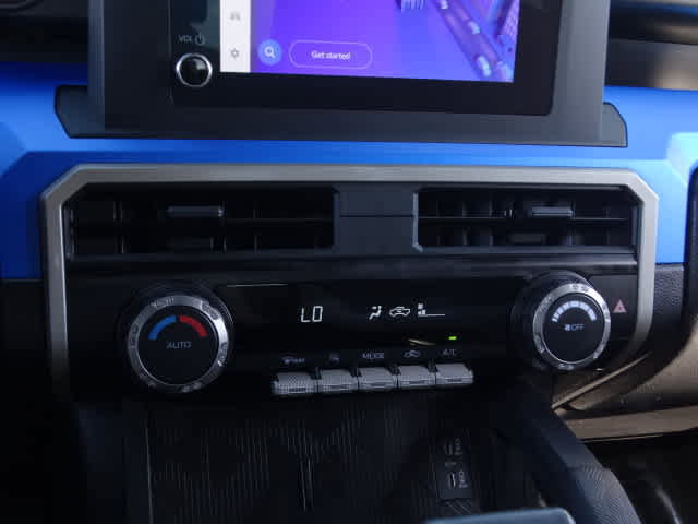 Used 2025 Toyota Tacoma TRD Off-Road image 31