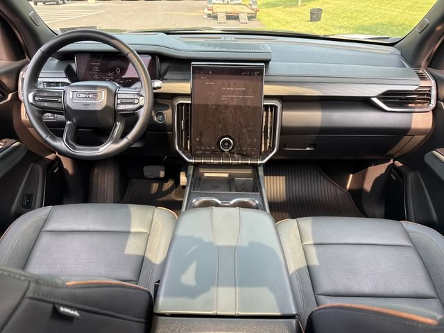 Used 2025 GMC Acadia AT4 w/ Luxury Package AWD/4WD image 19
