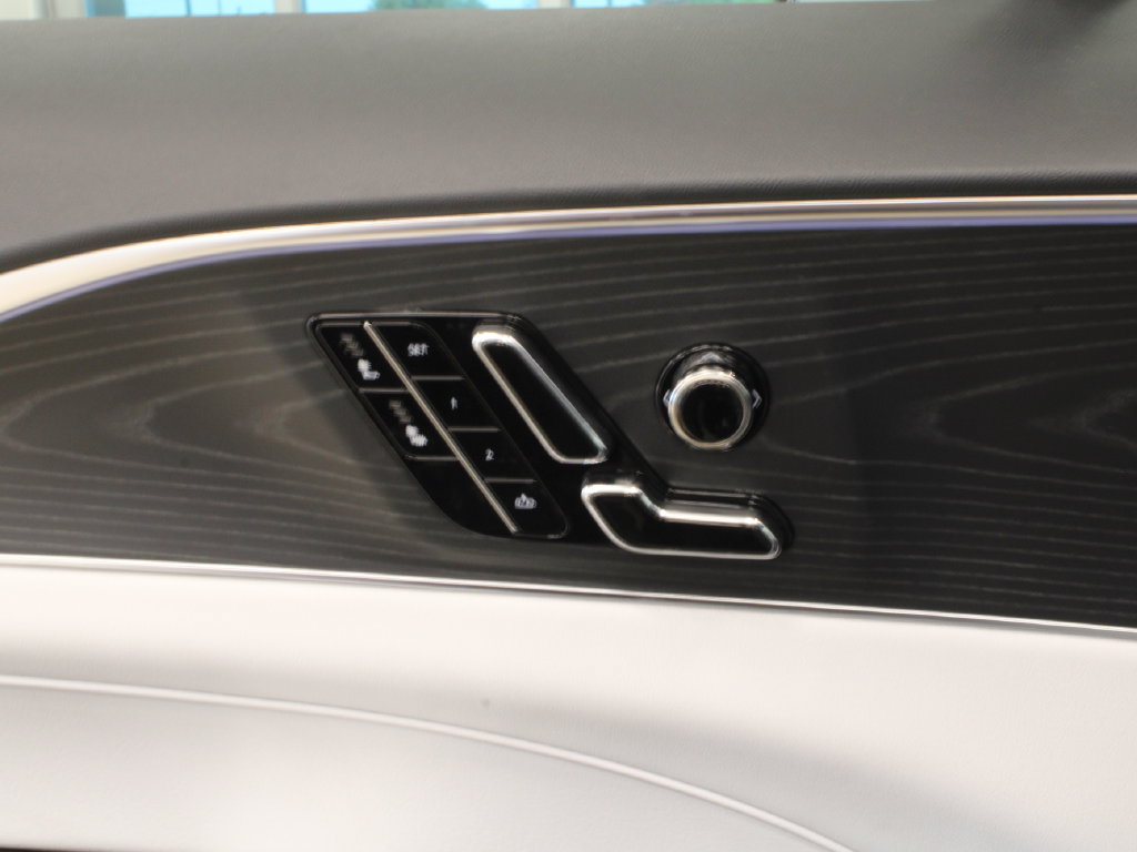 Used 2025 Cadillac Lyriq Sport w/ LPO, Floor Liner Package RWD image 12