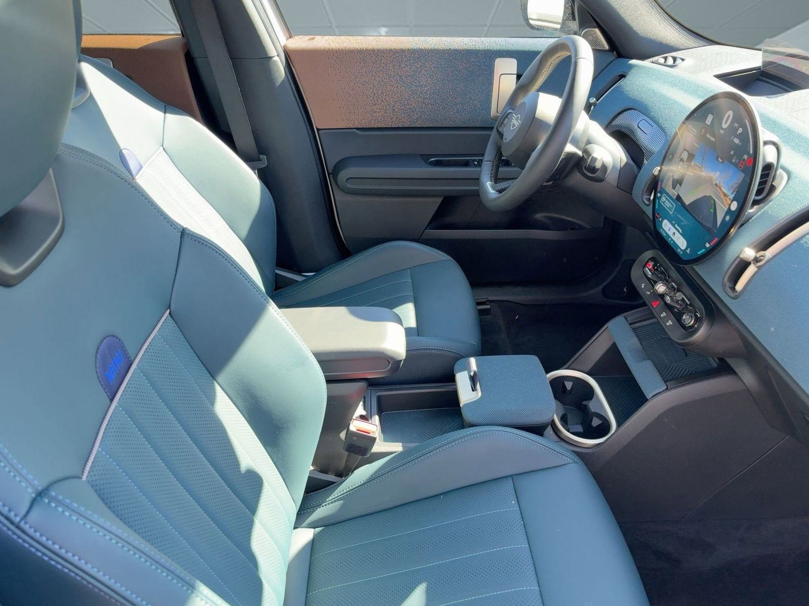 Used 2025 MINI Cooper Countryman S w/ Comfort Package Max image 28