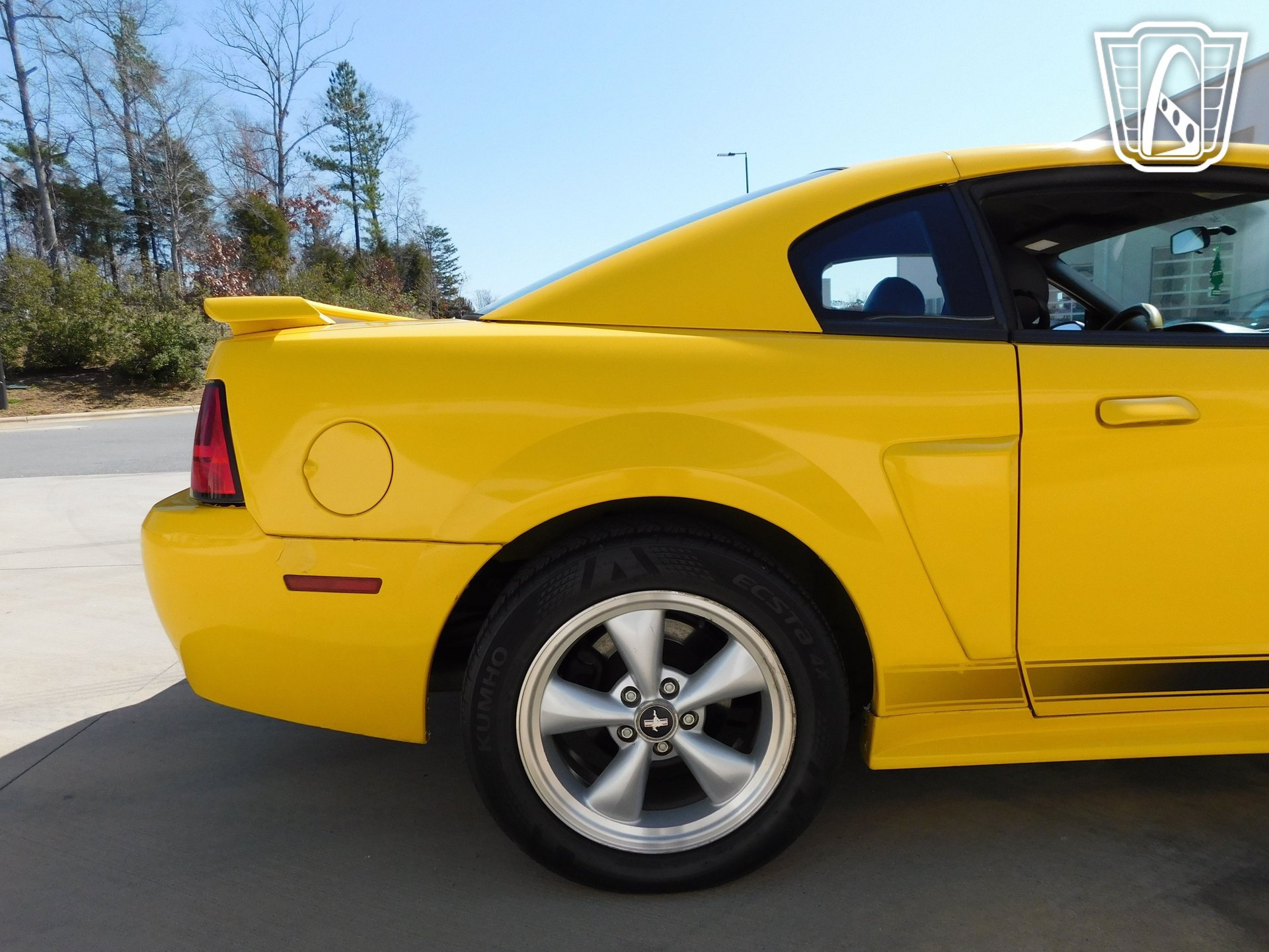 Used 2004 Ford Mustang Mach 1 RWD image 28
