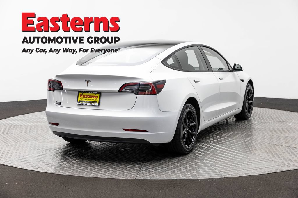 Used 2023 Tesla Model 3 Standard Range RWD image 5