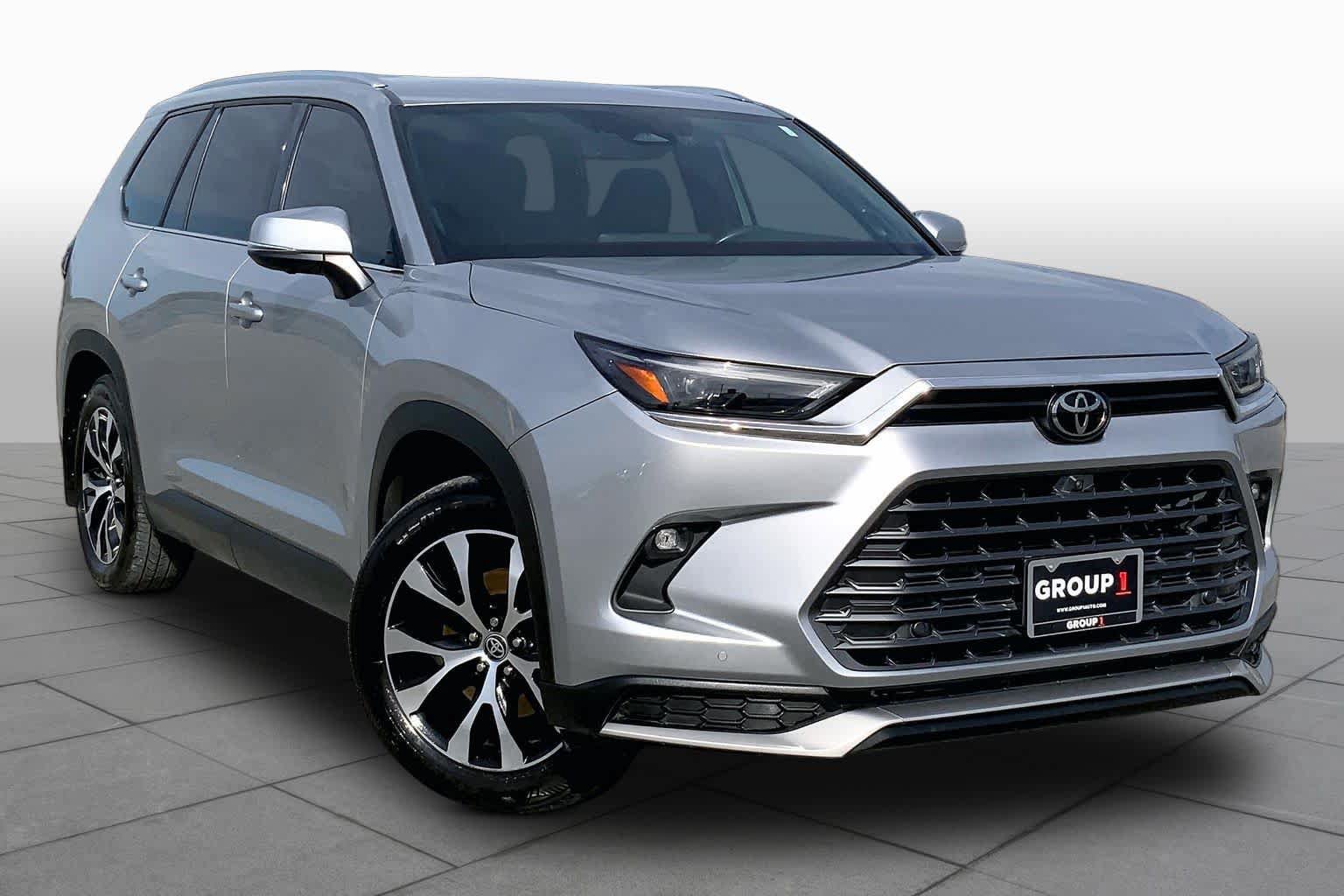 Certified 2024 Toyota Grand Highlander AWD Hybrid image 3