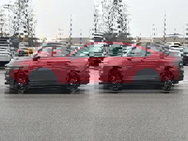 Used 2025 Honda Accord SE image 6