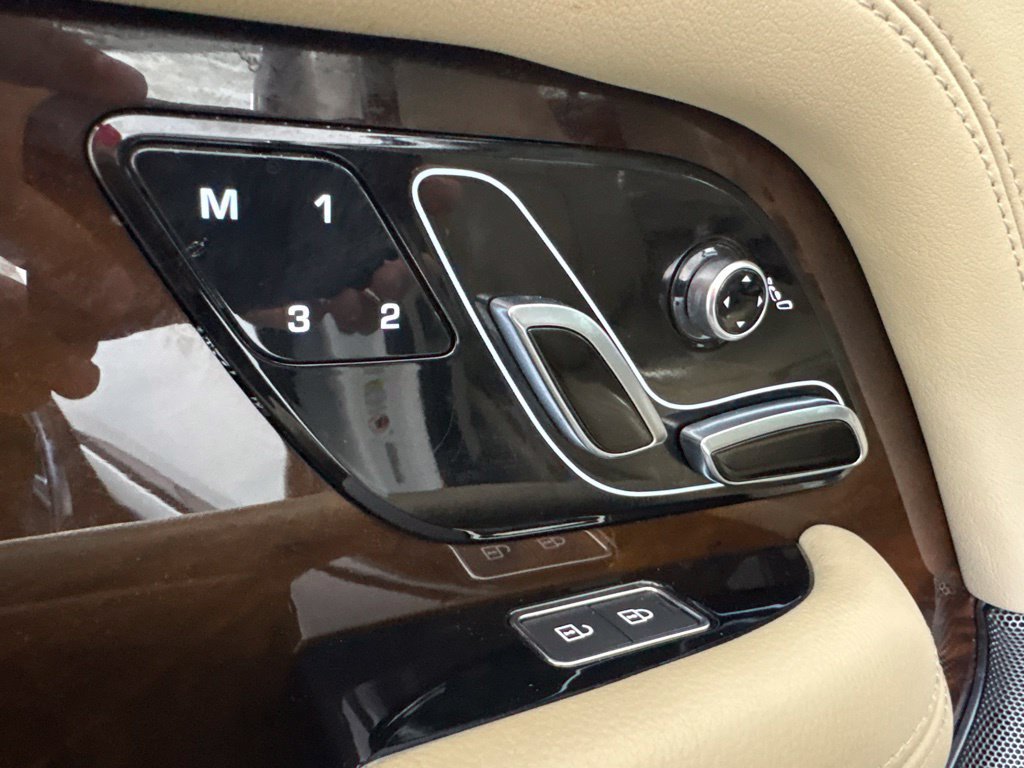 Used 2021 Land Rover Range Rover AWD/4WD image 19