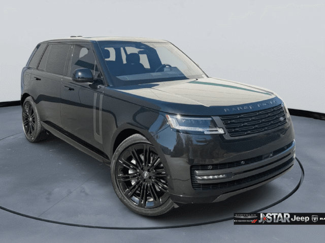 Used 2025 Land Rover Range Rover Long Wheelbase SE AWD/4WD image 3