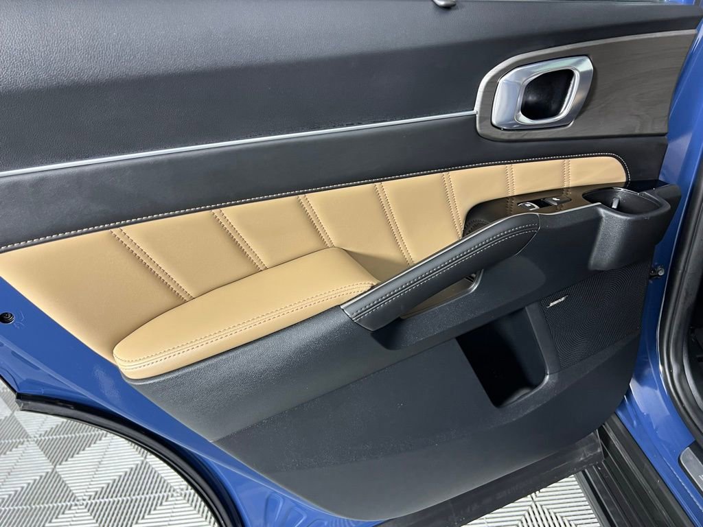 Used 2024 Kia Sorento SX Prestige w/ Olive Brown Leather Package image 28