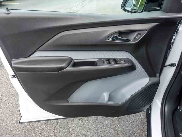 New 2027 Chevrolet Bolt RS FWD image 11