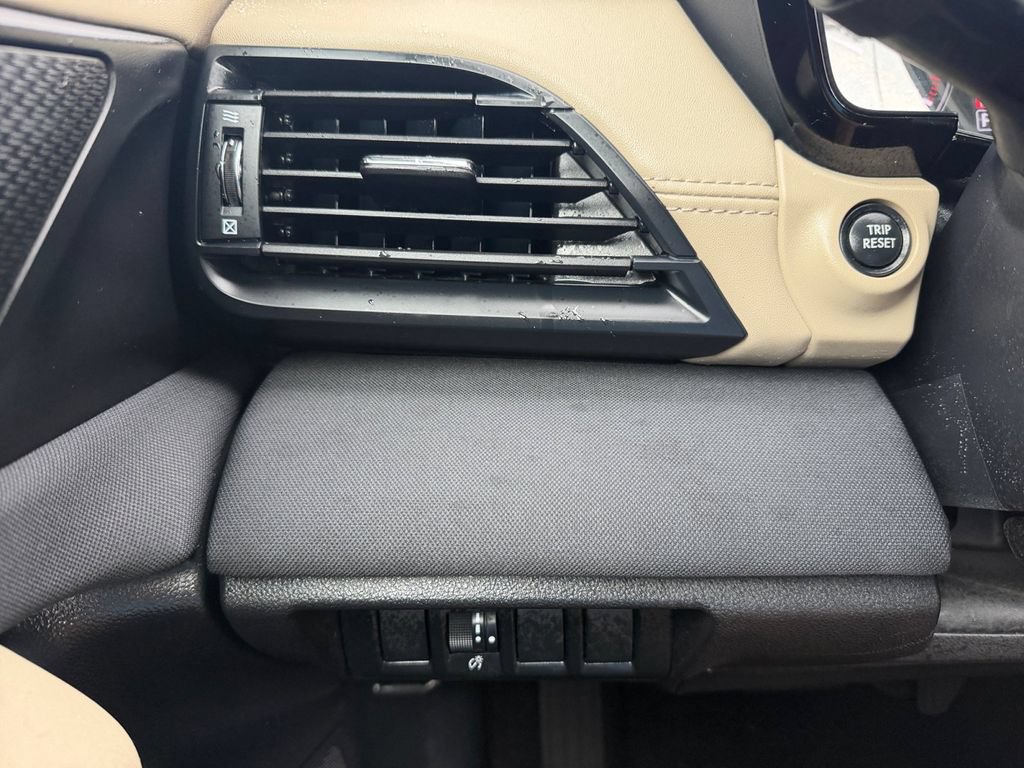 Certified 2024 Subaru Outback Premium AWD/4WD image 20