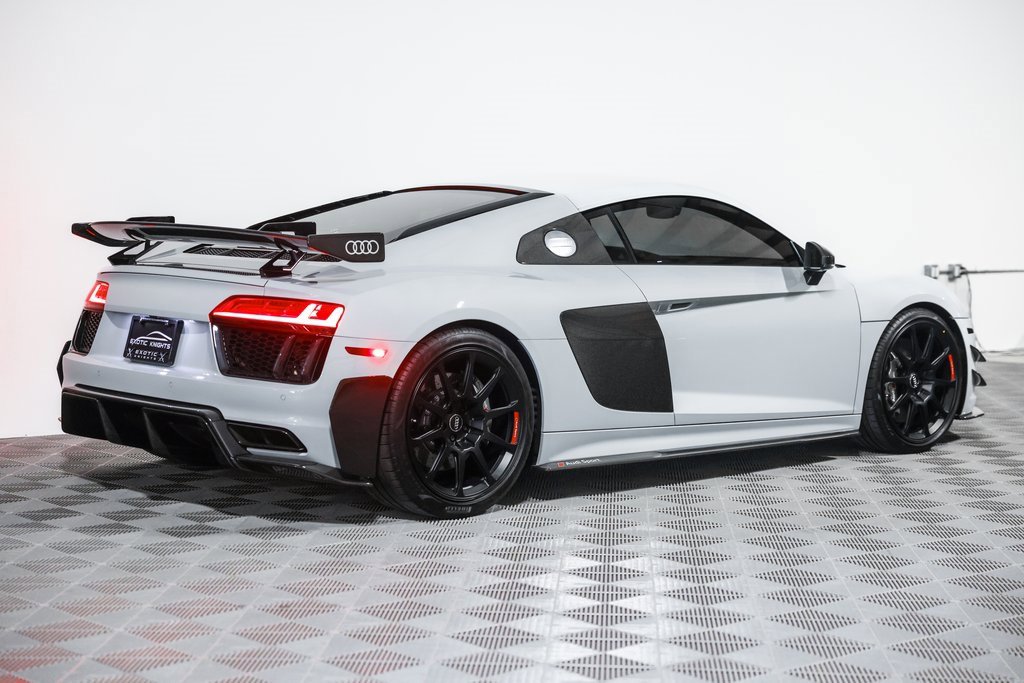Used 2018 Audi R8 V10 plus w/ Full Leather Package image 6
