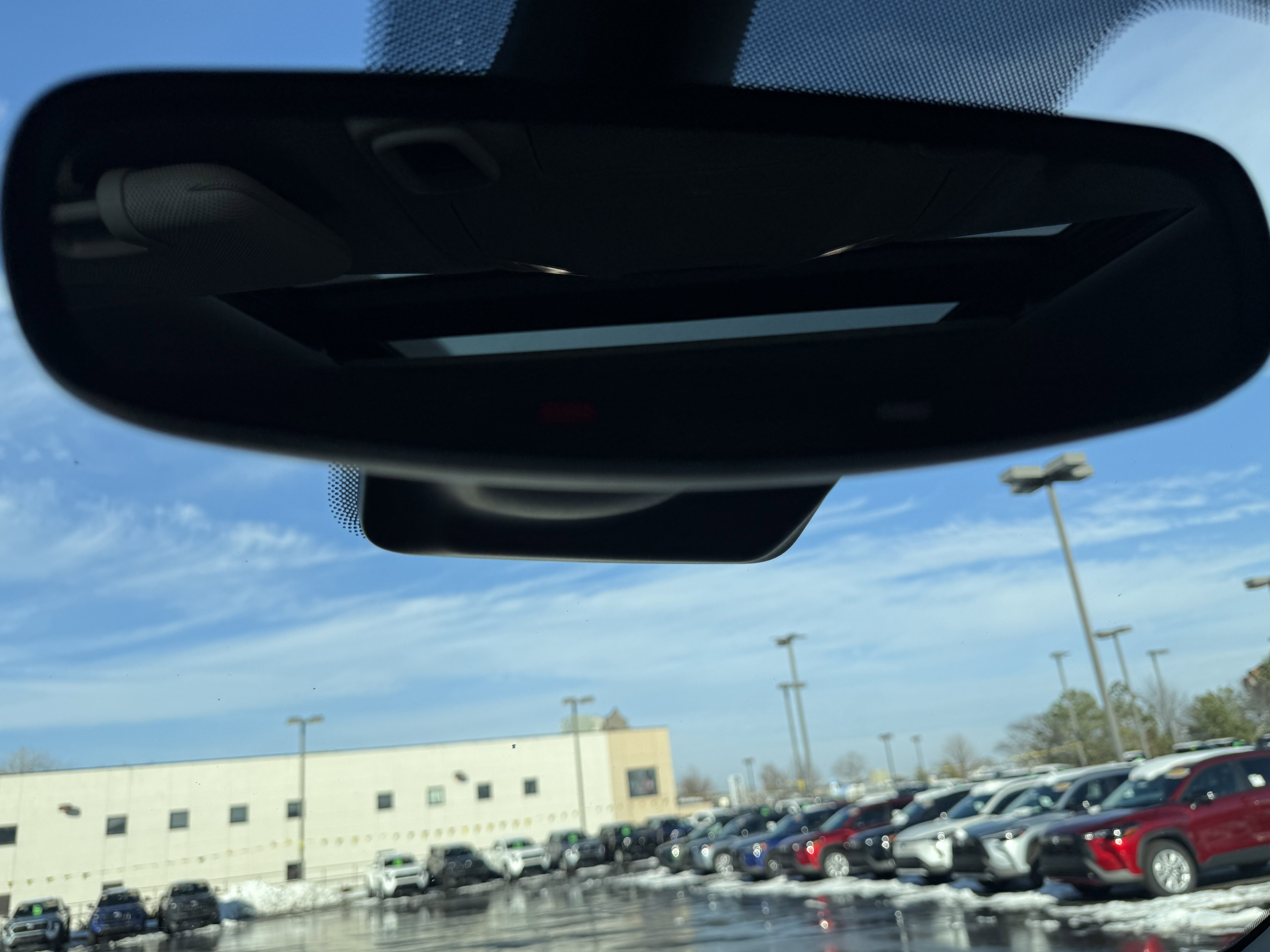 Used 2023 Chrysler Pacifica Limited image 23