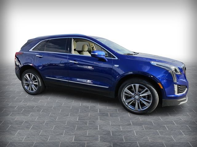 Certified 2025 Cadillac XT5 Premium Luxury image 3