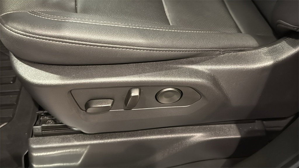 Used 2024 GMC Sierra 1500 SLT w/ SLT Premium Plus Package image 25