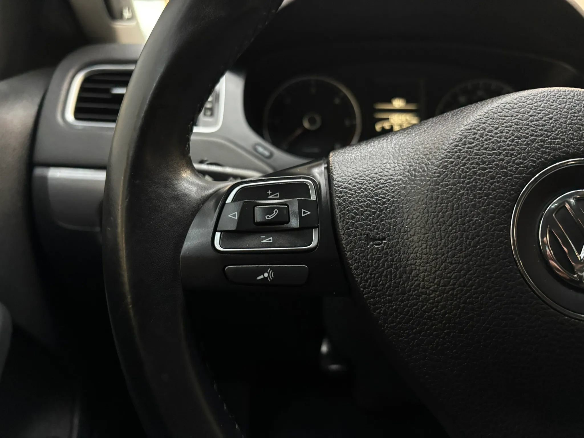 Used 2014 Volkswagen Jetta TDI FWD image 16