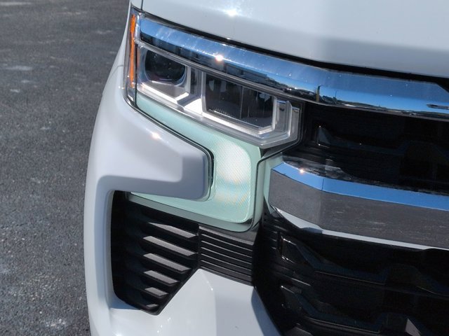 Used 2025 Chevrolet Silverado 1500 LT image 11