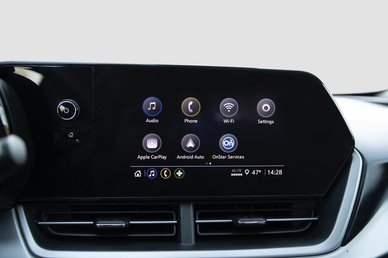 Used 2024 Chevrolet Trax LS w/ LS Convenience Package image 8