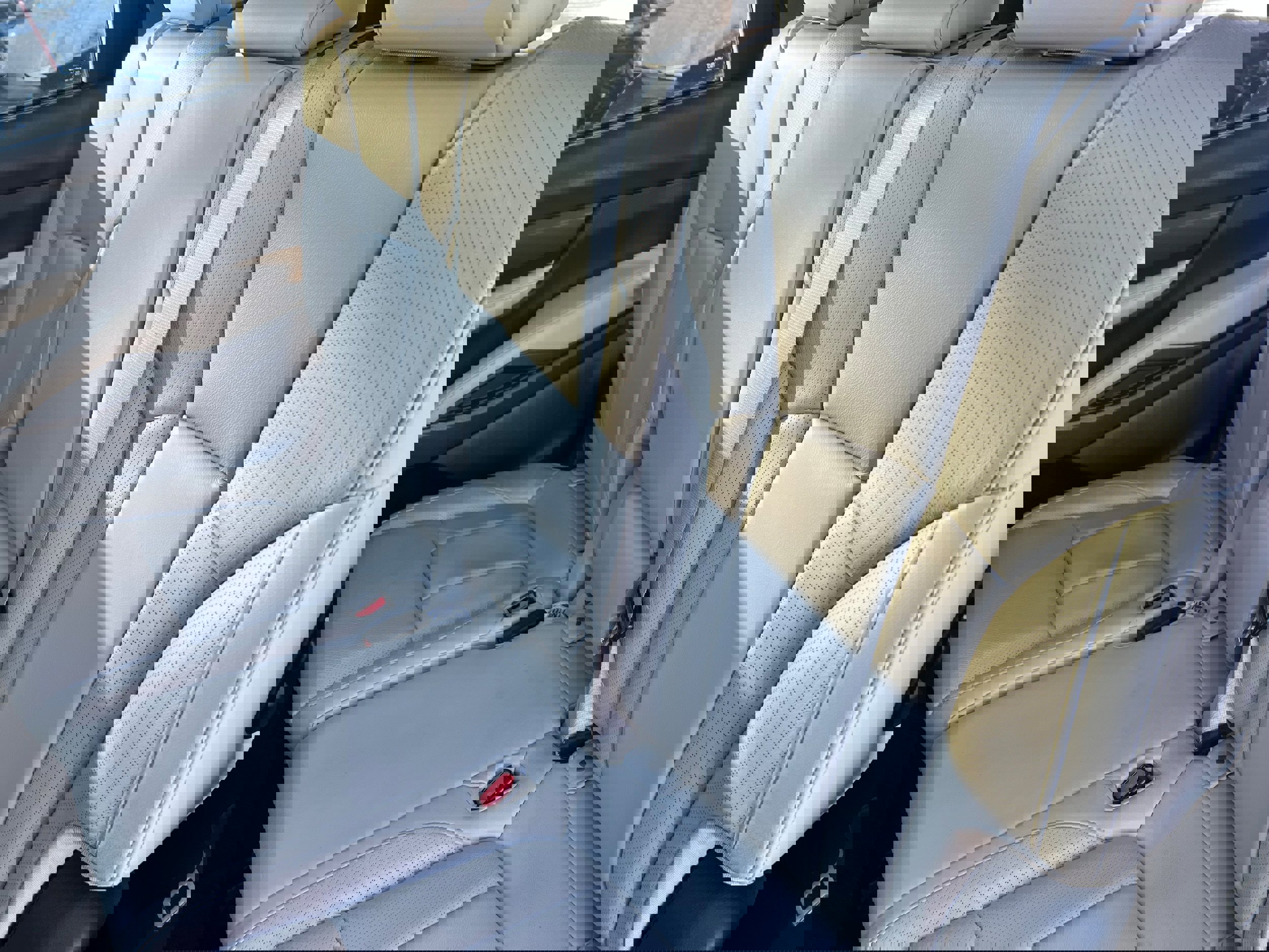 Used 2019 Subaru Ascent Limited w/ Popular Package #2 image 15