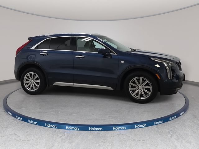 Used 2019 Cadillac XT4 Premium Luxury w/ Cold Weather Package AWD/4WD image 5