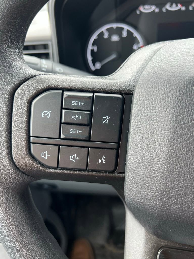 New 2026 Ford F550 4x4 Crew Cab image 28