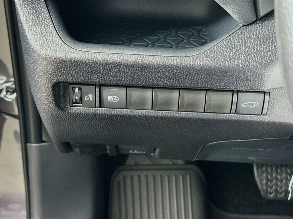 New 2025 Toyota RAV4 XLE image 10
