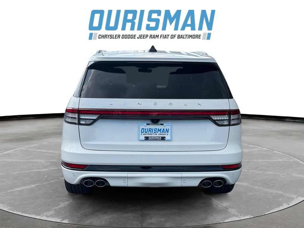 Used 2025 Lincoln Aviator Reserve w/ Jet Appearance Package AWD/4WD image 5