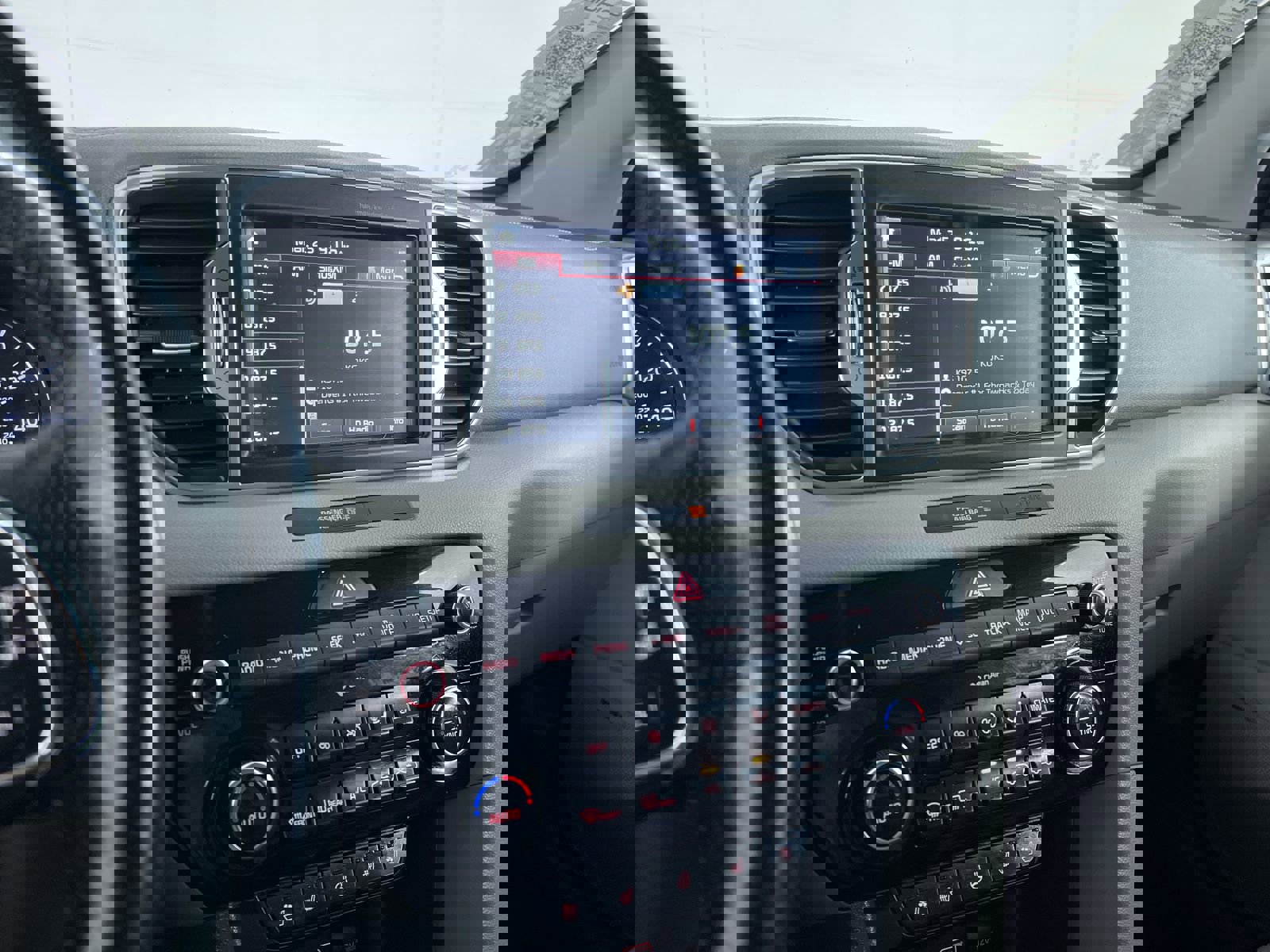 Used 2017 Kia Sportage SX image 18