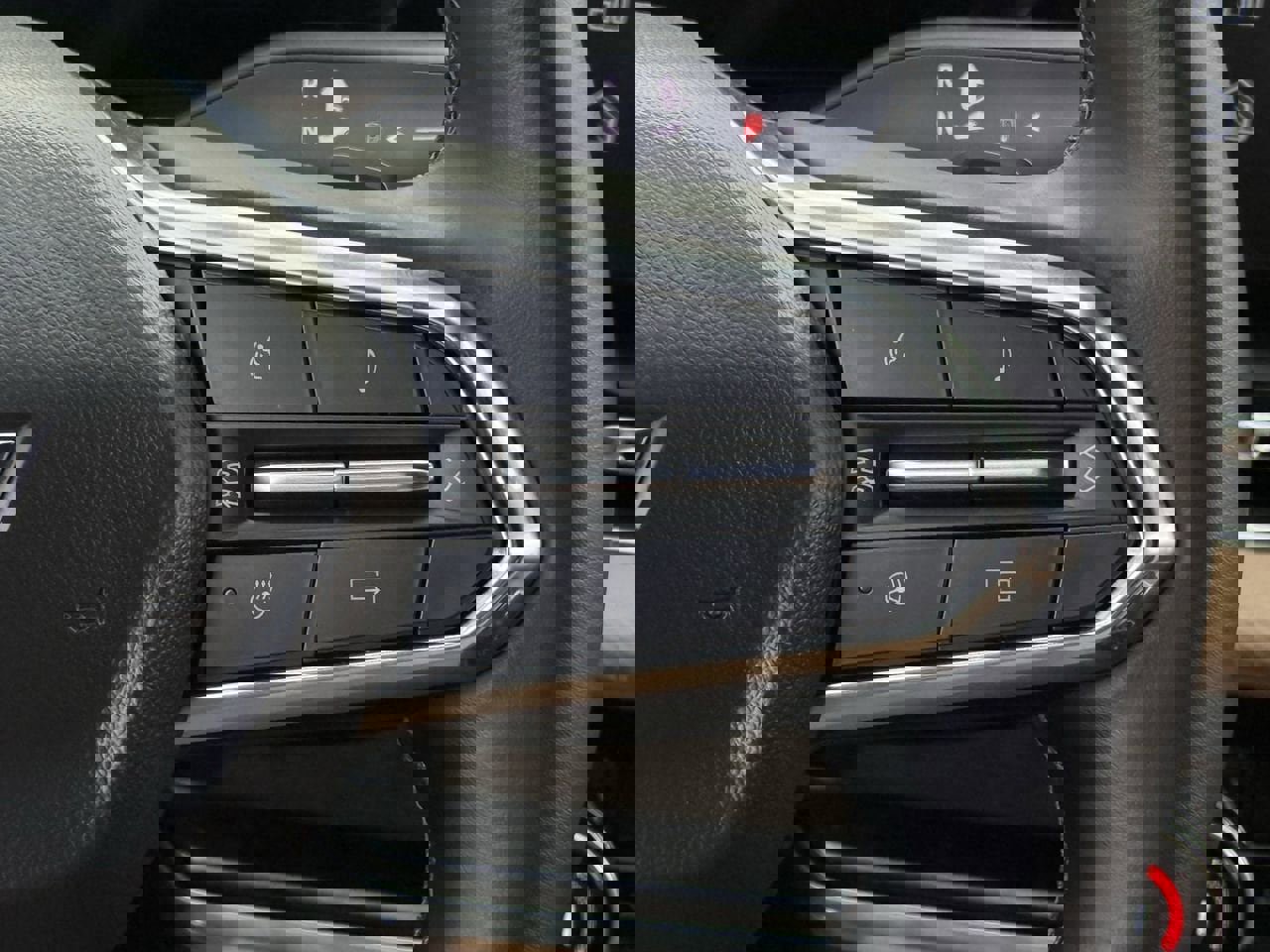 Certified 2026 Chevrolet Equinox ACTIV w/ Convenience Package III image 14