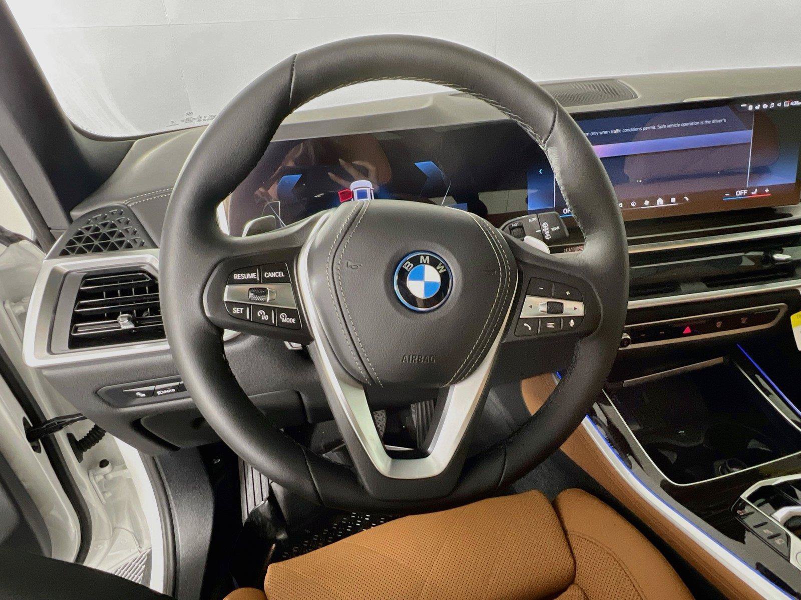 New 2026 BMW X5 xDrive50e w/ Climate Comfort Package AWD/4WD image 12