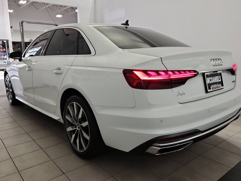 Used 2023 Audi A4 2.0T Premium w/ Convenience Package image 5
