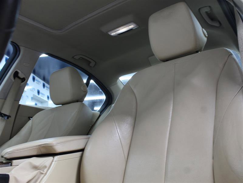 Used 2014 BMW 328i xDrive Sedan AWD/4WD image 8