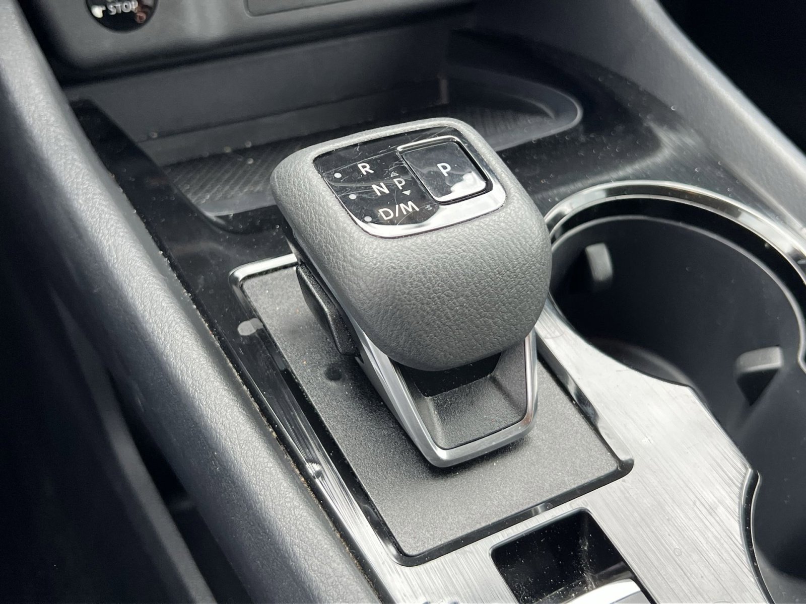 Used 2025 Nissan Rogue SV FWD image 19