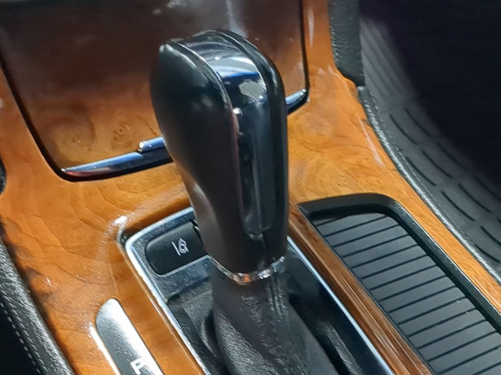 Used 2015 Lincoln MKS AWD w/ Equipment Group 201A image 35
