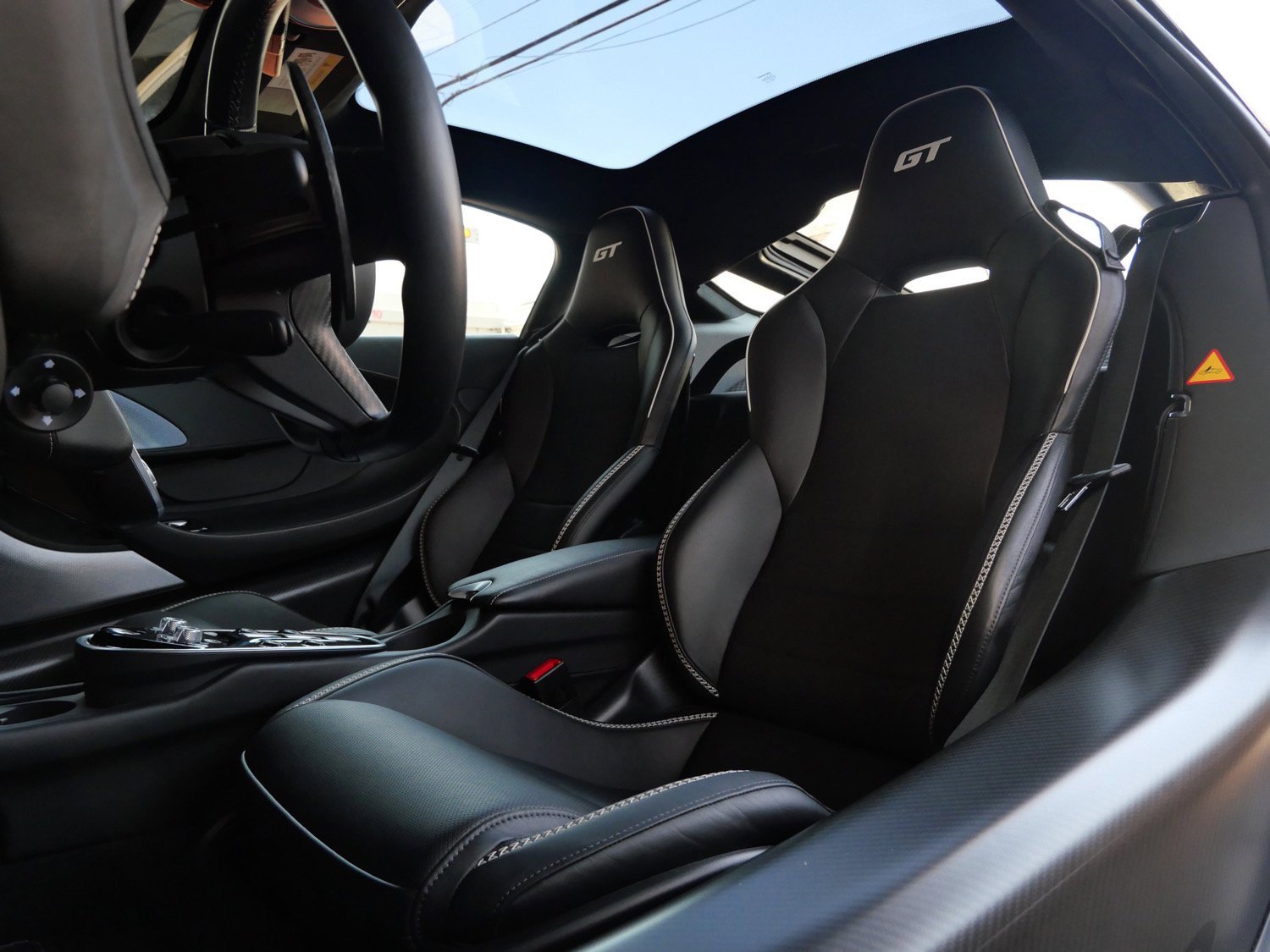 Used 2023 McLaren GT image 23