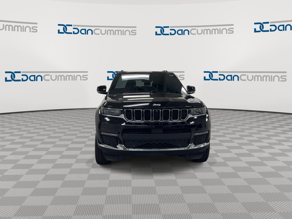 Used 2025 Jeep Grand Cherokee L Limited AWD/4WD image 3