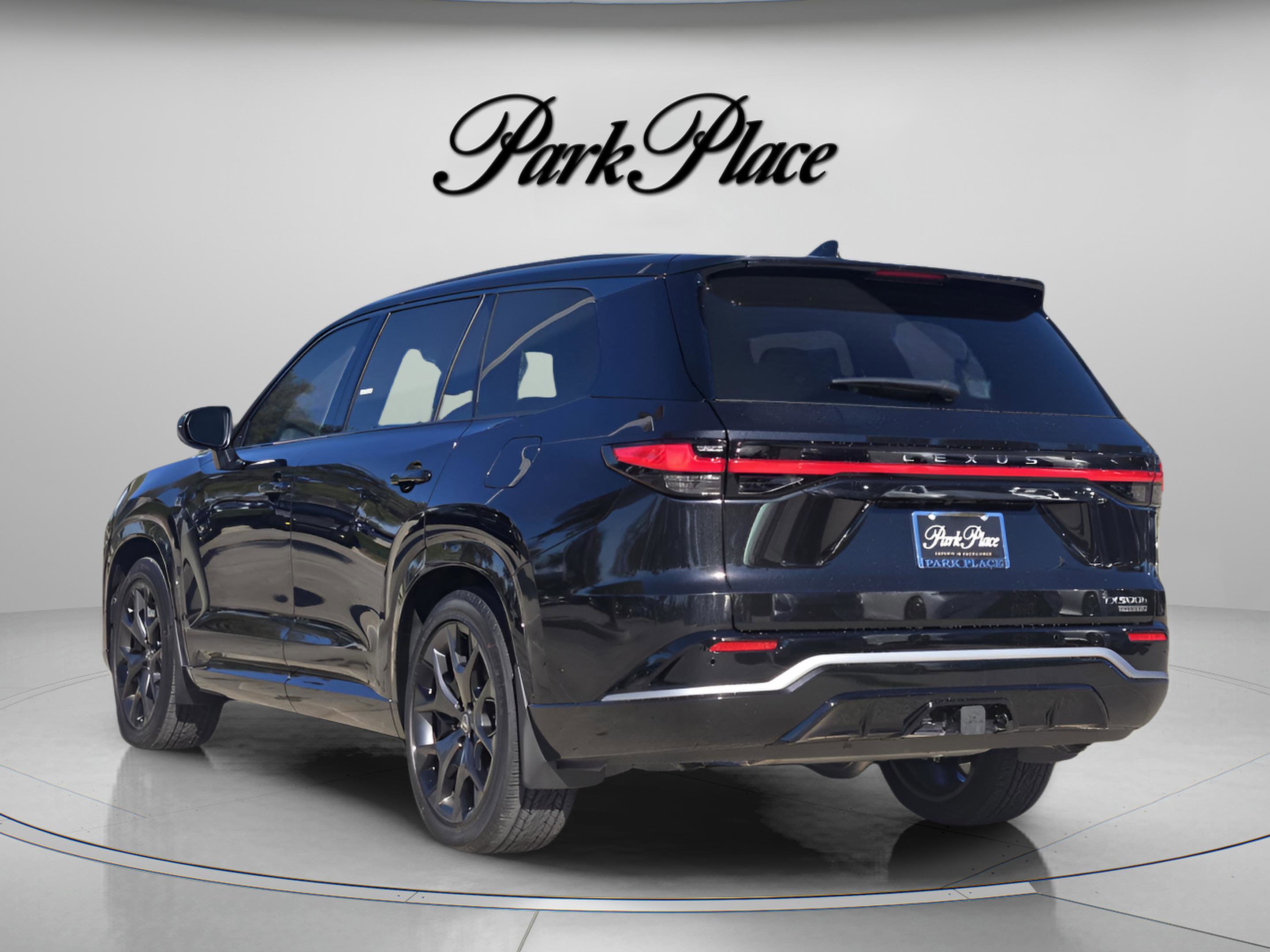 New 2026 Lexus TX 500h AWD image 3